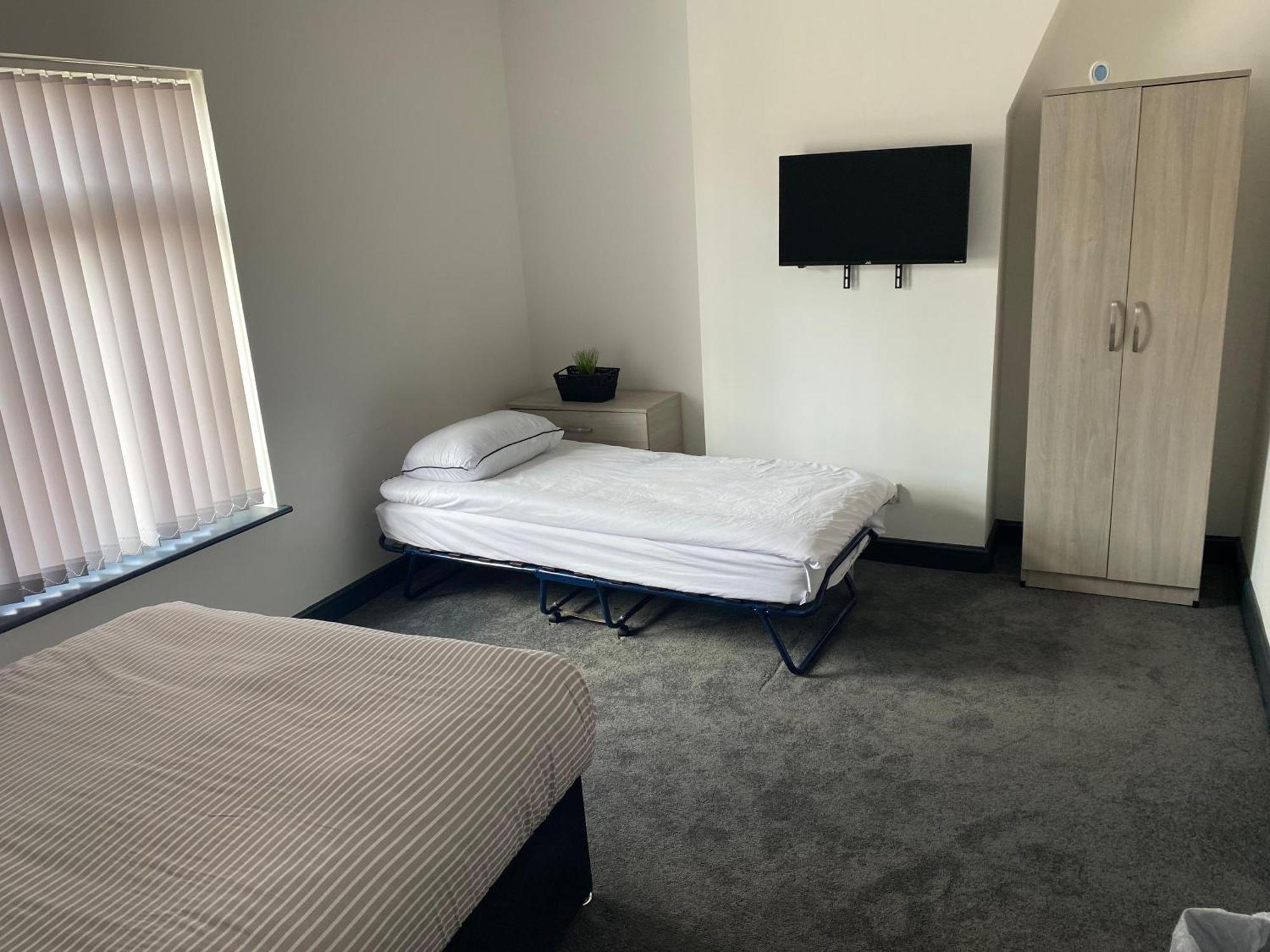Houghton Guest House 1 Stoke-on-Trent Εξωτερικό φωτογραφία