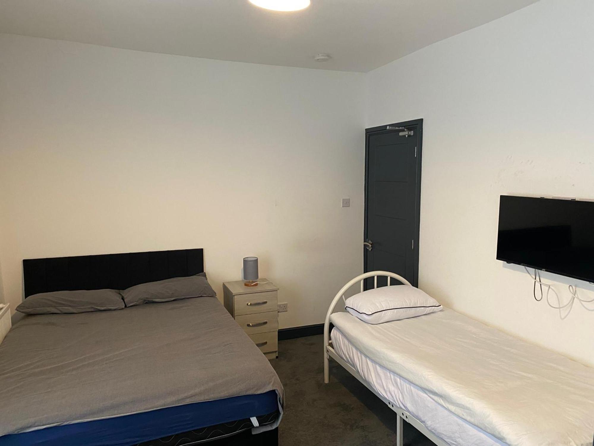 Houghton Guest House 1 Stoke-on-Trent Εξωτερικό φωτογραφία